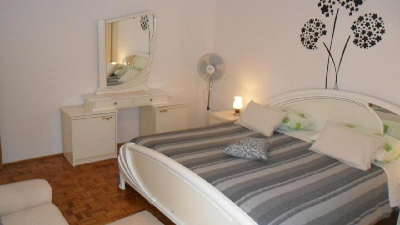 Apartment Ralje 萨利 外观 照片
